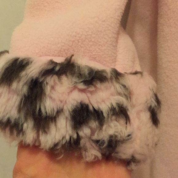 Fleece jacket & hat - Picture 4 of 7